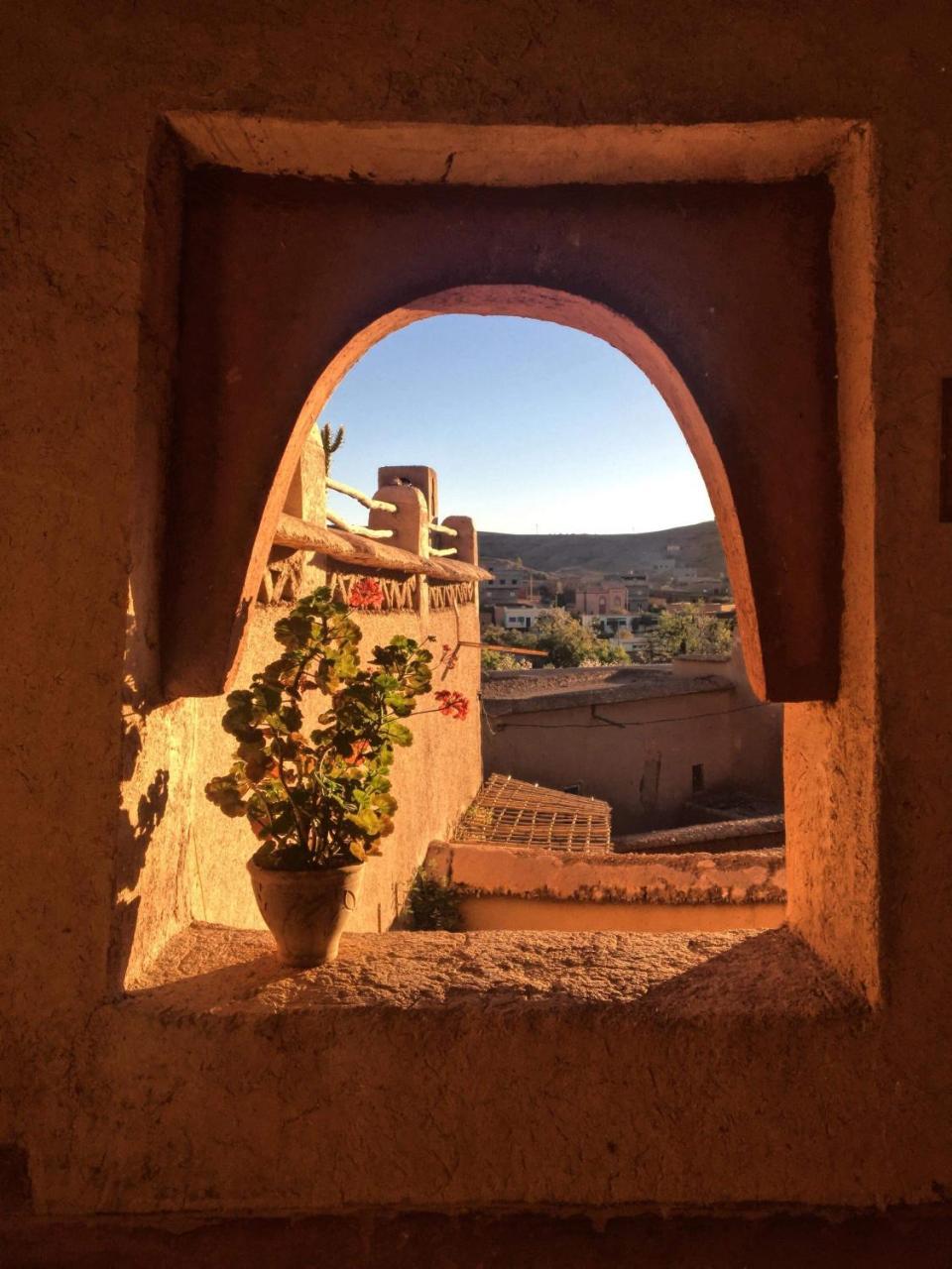Les Jardins Du M'Goun Panzió Kelaat-M'Gouna Kültér fotó